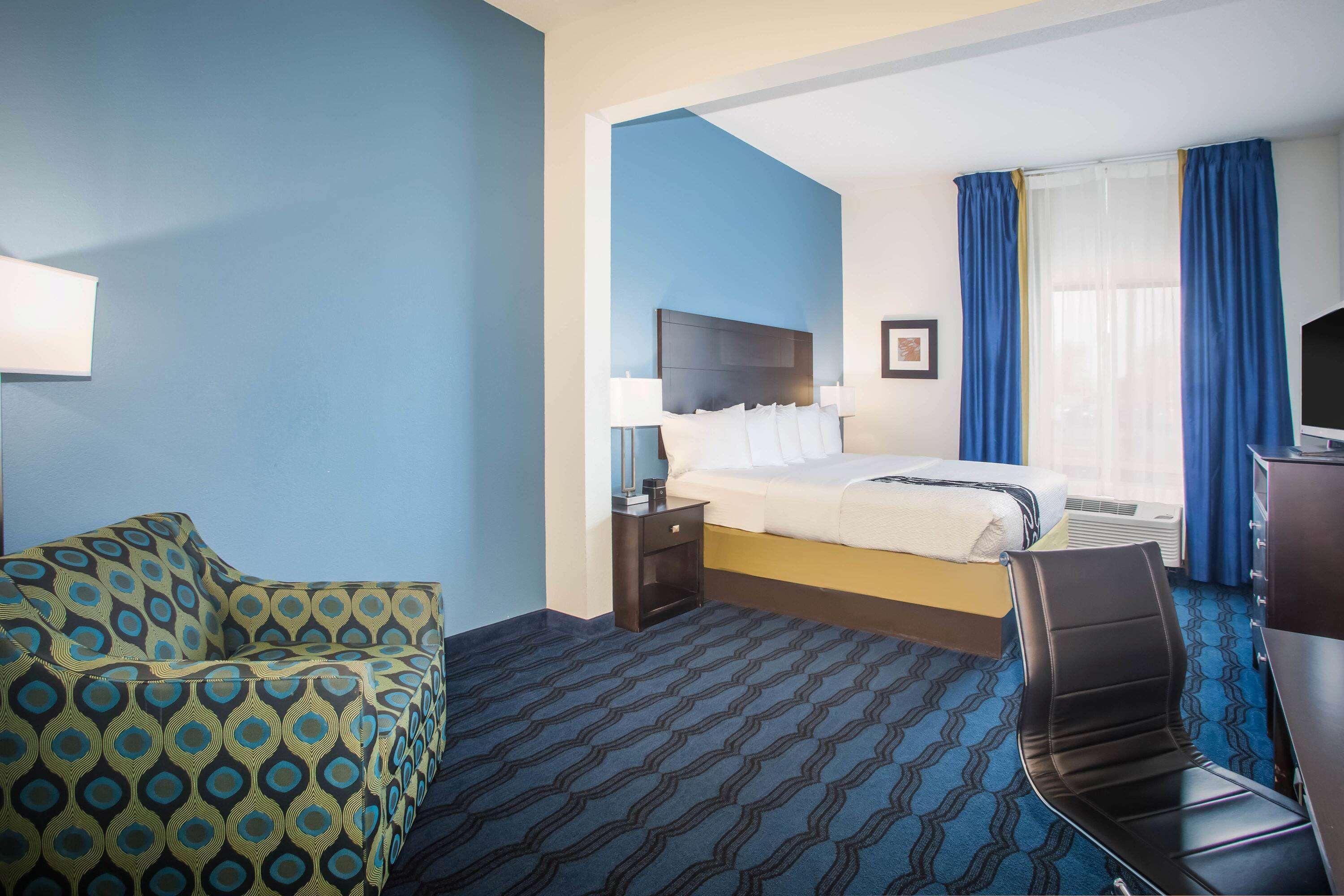 Holiday Inn Express St. Louis Arpt - Maryland Hgts, An Ihg Hotel Maryland Heights Exterior photo